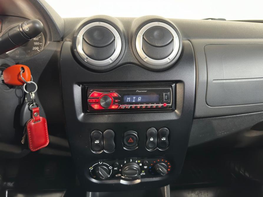Renault Sandero I Великий Новгород  - изображение 15