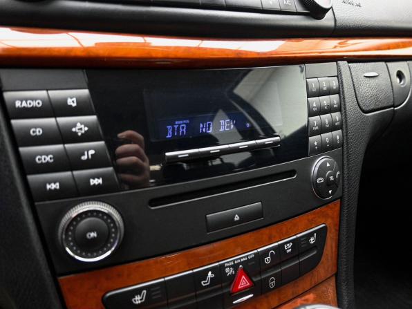 Mercedes-Benz E-Класс III (W211 S211) Рестайлинг с пробегом 2008 года, цена 1 179 000 рублей, 261015 км, седан, Автокод Объявления