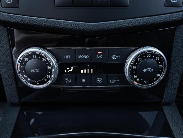 Mercedes-Benz C-Класс III (W204) с пробегом 2008 года, цена 1 028 200 рублей, 283063 км, седан, Автокод Объявления