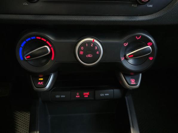 Kia Rio IV с пробегом 2018 года, цена 1 549 000 рублей, 118200 км, хэтчбек, Автокод Объявления