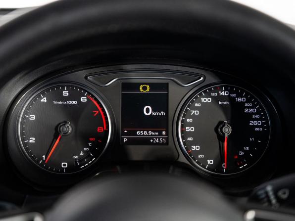 Audi A3 III (8V) с пробегом 2014 года, цена 1 799 500 рублей, 62000 км, седан, Автокод Объявления