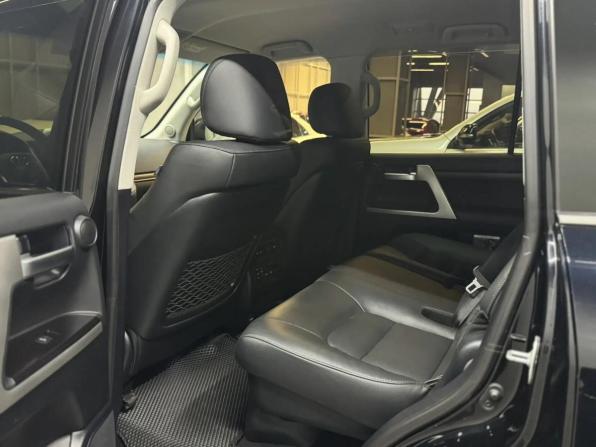Toyota Land Cruiser 200 Series Рестайлинг 2 с пробегом 2019 года, цена 7 997 000 рублей, 130780 км, внедорожник, Автокод Объявления