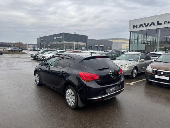 Opel Astra J Рестайлинг с пробегом 2013 года, цена 683 200 рублей, 188457 км, хэтчбек, Автокод Объявления