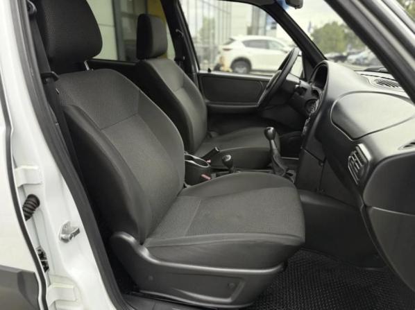 Chevrolet Niva I Рестайлинг с пробегом 2018 года, цена 725 000 рублей, 151715 км, внедорожник, Автокод Объявления