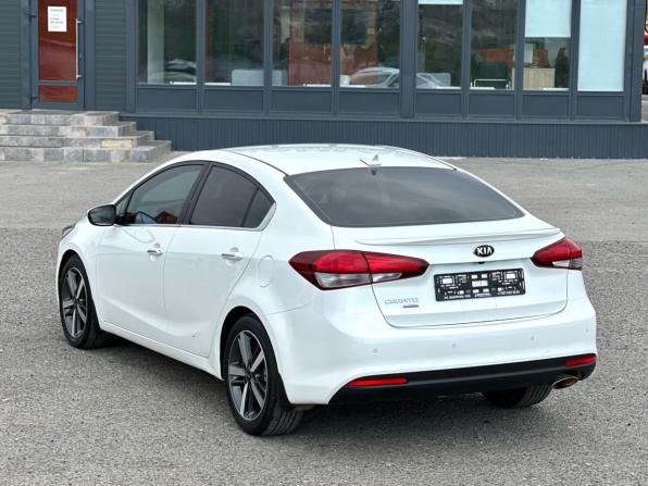 Kia Cerato III Рестайлинг (Classic) с пробегом 2018 года, цена 1 599 000 рублей, 136000 км, седан, Автокод Объявления