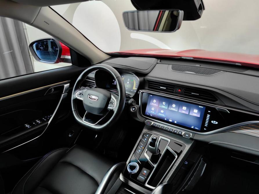 Geely Atlas Pro Москва  - изображение 7