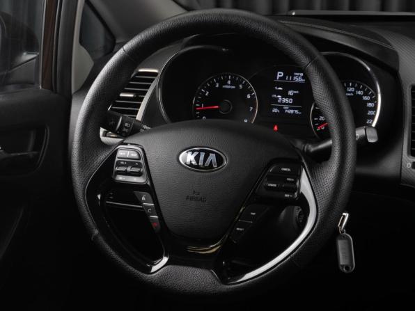 Kia Cerato III Рестайлинг (Classic) с пробегом 2017 года, цена 1 449 000 рублей, 142875 км, седан, Автокод Объявления