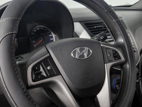 Hyundai Solaris I Рестайлинг с пробегом 2015 года, цена 999 000 рублей, 151279 км, хэтчбек, Автокод Объявления
