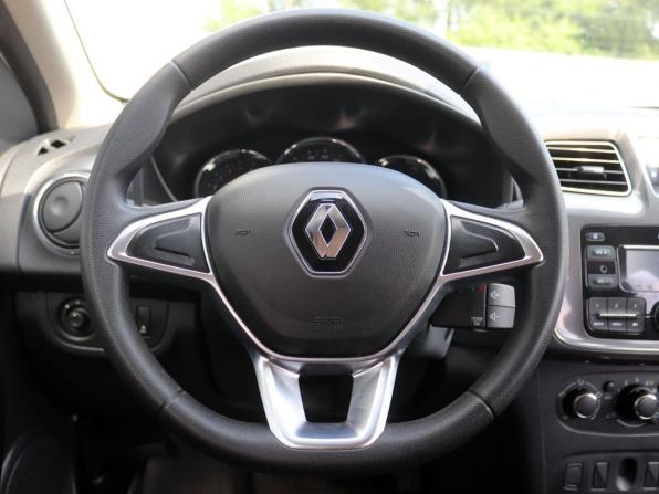Renault Logan II Рестайлинг с пробегом 2019 года, цена 1 109 000 рублей, 120000 км, седан, Автокод Объявления