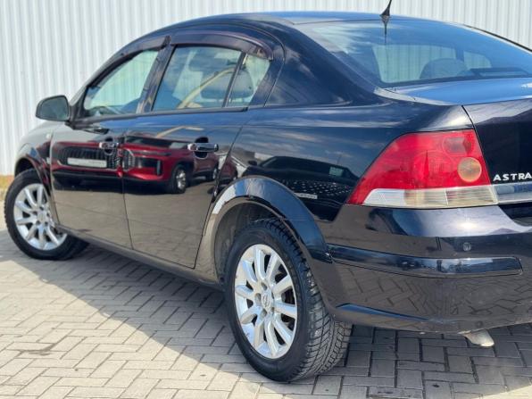 Opel Astra H Рестайлинг с пробегом 2011 года, цена 645 000 рублей, 199000 км, седан, Автокод Объявления