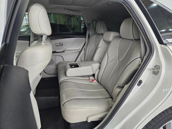 Toyota Venza I Рестайлинг с пробегом 2013 года, цена 2 190 000 рублей, 266685 км, внедорожник, Автокод Объявления