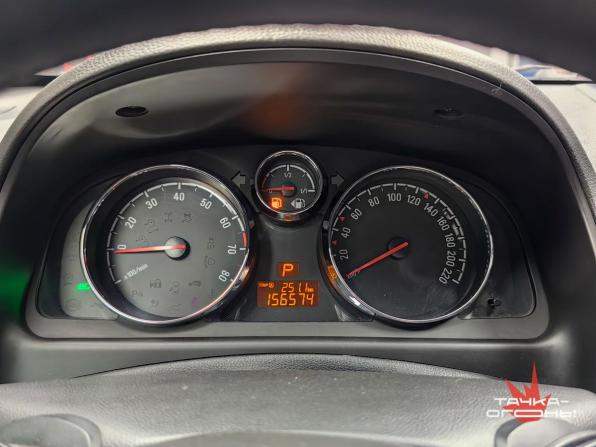 Opel Antara I Рестайлинг с пробегом 2014 года, цена 1 099 000 рублей, 156000 км, внедорожник, Автокод Объявления