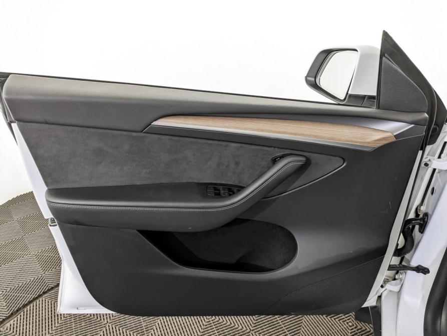 Tesla Model Y I Москва  - изображение 19
