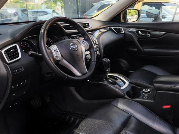 Nissan X-Trail III с пробегом 2015 года, цена 1 550 000 рублей, 215280 км, внедорожник, Автокод Объявления