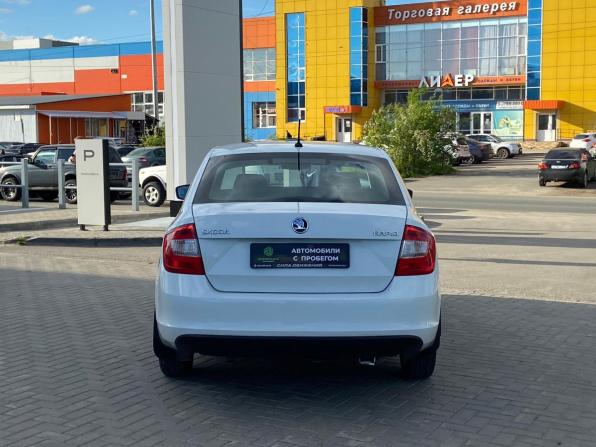 Skoda Rapid I с пробегом 2016 года, цена 1 100 000 рублей, 131675 км, лифтбек, Автокод Объявления