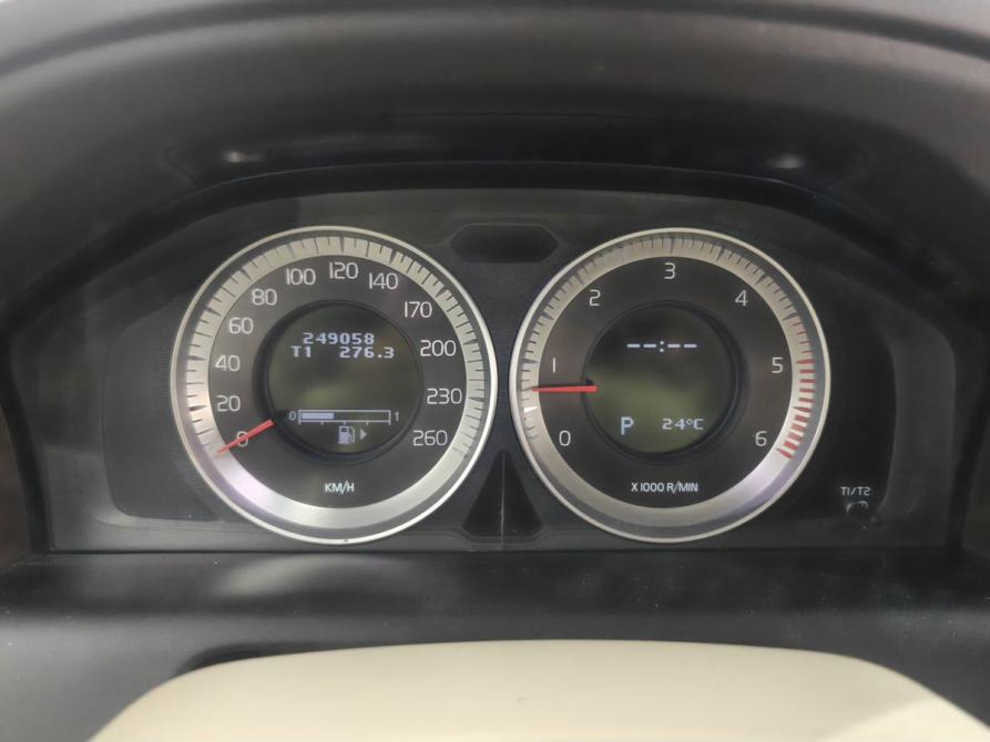 Volvo XC60 I Москва  - изображение 13