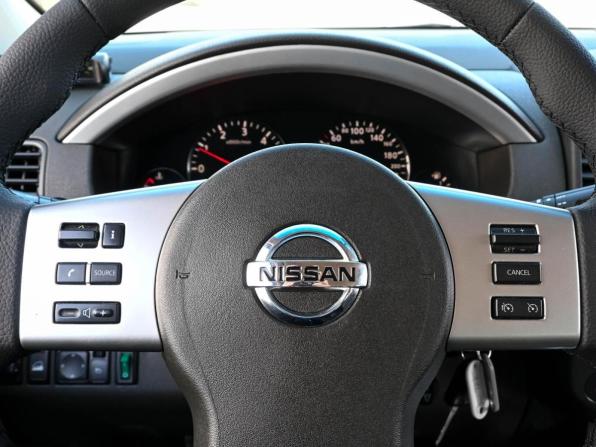 Nissan Pathfinder III Рестайлинг с пробегом 2012 года, цена 1 385 000 рублей, 251604 км, внедорожник, Автокод Объявления