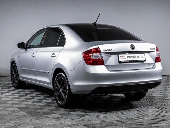 Skoda Rapid I с пробегом 2016 года, цена 910 000 рублей, 222696 км, лифтбек, Автокод Объявления