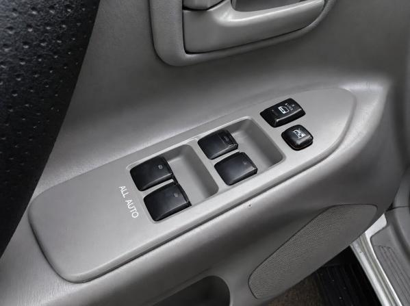 Toyota Land Cruiser 100 Series Рестайлинг 2 с пробегом 2007 года, цена 1 885 500 рублей, 339000 км, внедорожник, Автокод Объявления