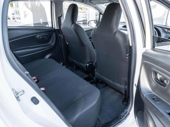 Toyota Vitz III (XP130) Рестайлинг 2 с пробегом 2019 года, цена 1 270 000 рублей, 49087 км, хэтчбек, Автокод Объявления