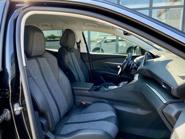 Peugeot 3008 II с пробегом 2020 года, цена 1 799 000 рублей, 137088 км, внедорожник, Автокод Объявления