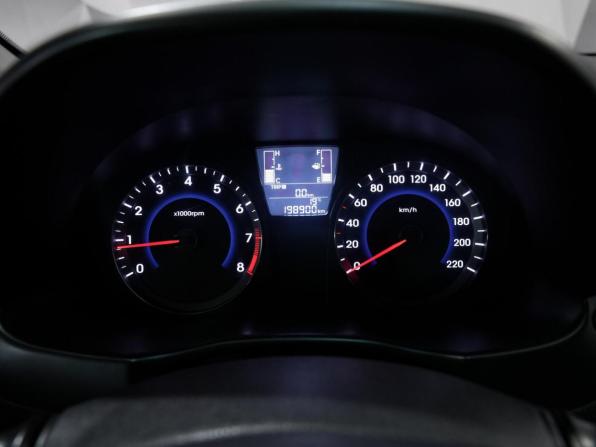 Hyundai Solaris I Рестайлинг с пробегом 2016 года, цена 696 000 рублей, 198898 км, седан, Автокод Объявления