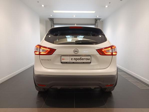 Nissan Qashqai II с пробегом 2017 года, цена 989 000 рублей, 181000 км, внедорожник, Автокод Объявления