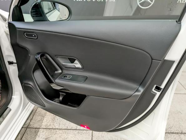 Mercedes-Benz A-Класс IV (W177) с пробегом 2020 года, цена 2 825 000 рублей, 35483 км, хэтчбек, Автокод Объявления