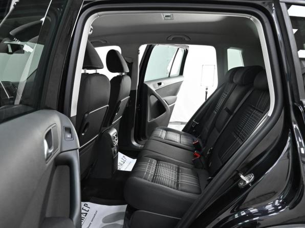 Volkswagen Tiguan I Рестайлинг с пробегом 2016 года, цена 969 000 рублей, 104974 км, внедорожник, Автокод Объявления