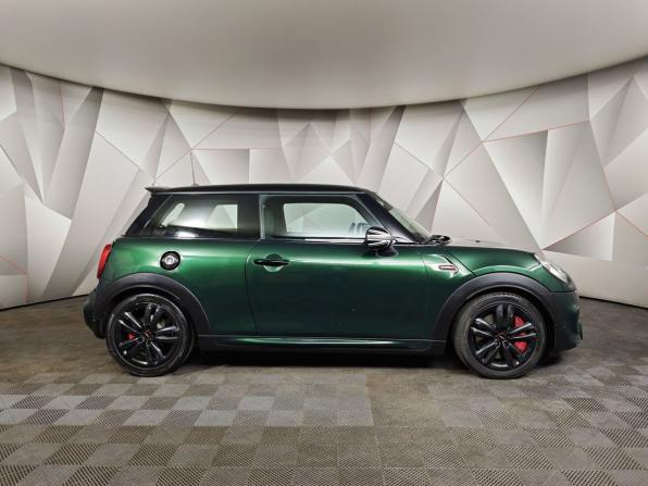 Mini Hatch III (F55/F56) с пробегом 2016 года, цена 2 099 000 рублей, 109694 км, хэтчбек, Автокод Объявления