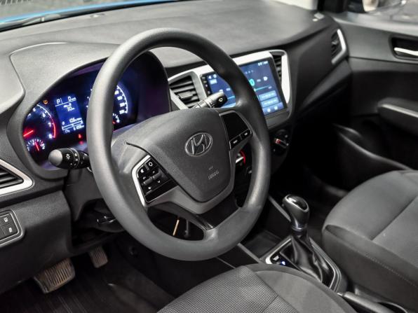 Hyundai Solaris II с пробегом 2017 года, цена 1 400 000 рублей, 61164 км, седан, Автокод Объявления