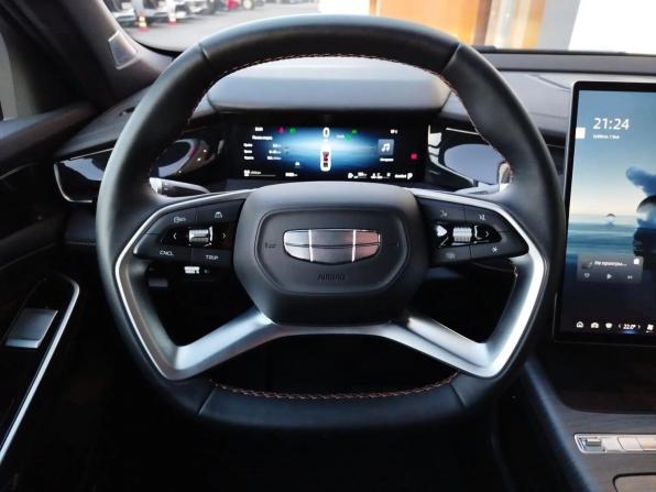 Geely Preface I с пробегом 2024 года, цена 2 400 000 рублей, 9450 км, седан, Автокод Объявления