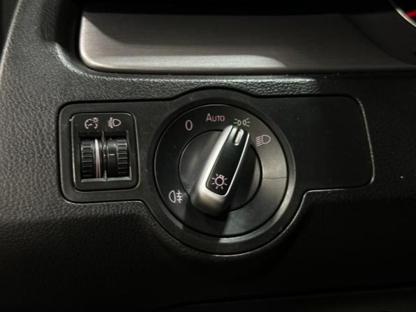 Volkswagen Passat B7 с пробегом 2011 года, цена 1 040 000 рублей, 223888 км, седан, Автокод Объявления