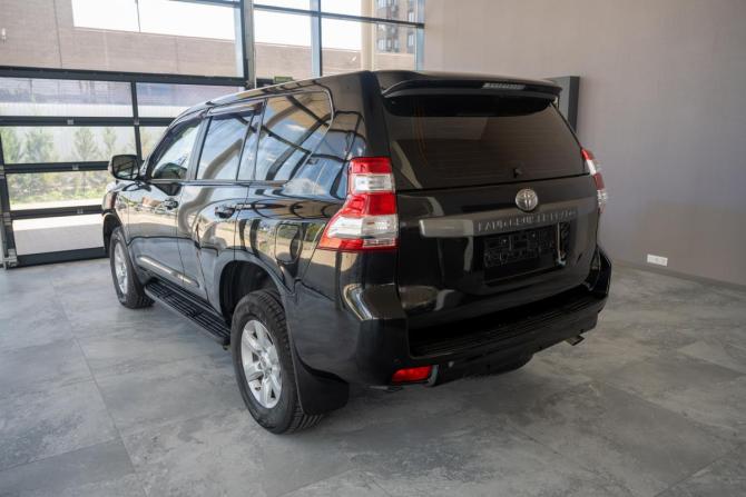 Toyota Land Cruiser Prado 150 Series Рестайлинг 1 с пробегом 2016 года, цена 4 200 000 рублей, 195569 км, внедорожник, Автокод Объявления
