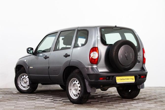 Chevrolet Niva I Рестайлинг с пробегом 2016 года, цена 649 000 рублей, 2016 км, внедорожник, Автокод Объявления