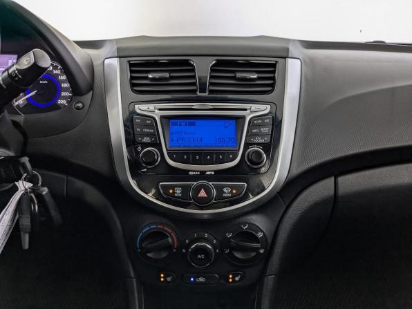 Hyundai Solaris I с пробегом 2012 года, цена 870 000 рублей, 82943 км, седан, Автокод Объявления