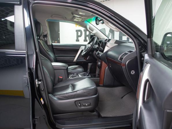 Toyota Land Cruiser Prado 150 Series Рестайлинг 1 с пробегом 2015 года, цена 3 699 000 рублей, 252751 км, внедорожник, Автокод Объявления