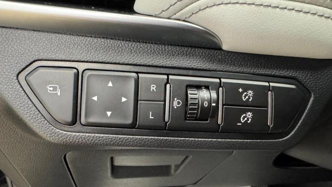 Chevrolet Captiva II с пробегом 2022 года, цена 2 050 000 рублей, 30516 км, внедорожник, Автокод Объявления