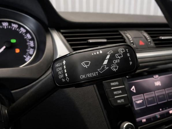 Skoda Rapid I с пробегом 2017 года, цена 1 207 000 рублей, 130593 км, лифтбек, Автокод Объявления