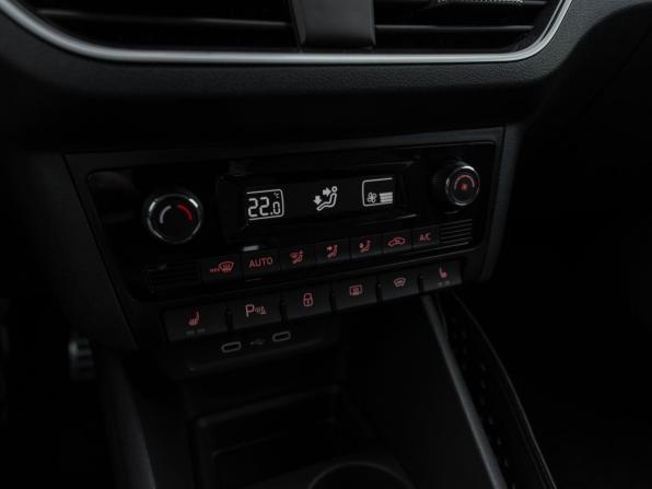 Volkswagen Polo VI с пробегом 2021 года, цена 1 780 000 рублей, 149598 км, лифтбек, Автокод Объявления