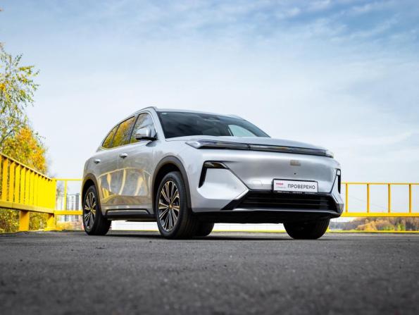Geely Galaxy Starship 7 с пробегом 2025 года, цена 3 369 000 рублей, 7560 км, внедорожник, Автокод Объявления