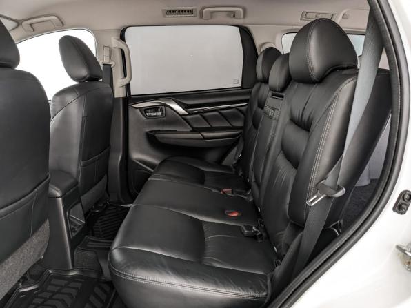 Mitsubishi Pajero Sport III с пробегом 2018 года, цена 3 200 000 рублей, 90102 км, внедорожник, Автокод Объявления
