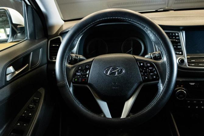 Hyundai Tucson III Рестайлинг с пробегом 2018 года, цена 1 716 000 рублей, 112451 км, внедорожник, Автокод Объявления