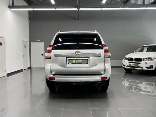 Toyota Land Cruiser Prado 150 Series Рестайлинг 1 с пробегом 2016 года, цена 3 615 000 рублей, 196164 км, внедорожник, Автокод Объявления