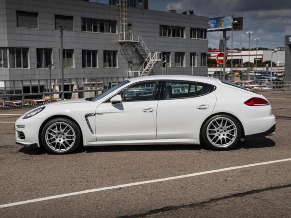 Porsche Panamera I Рестайлинг с пробегом 2013 года, цена 3 125 000 рублей, 124244 км, лифтбек, Автокод Объявления