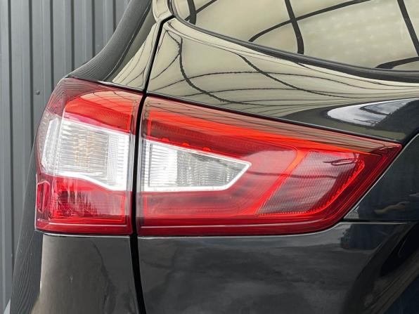 Nissan Qashqai II с пробегом 2017 года, цена 1 600 000 рублей, 165511 км, внедорожник, Автокод Объявления