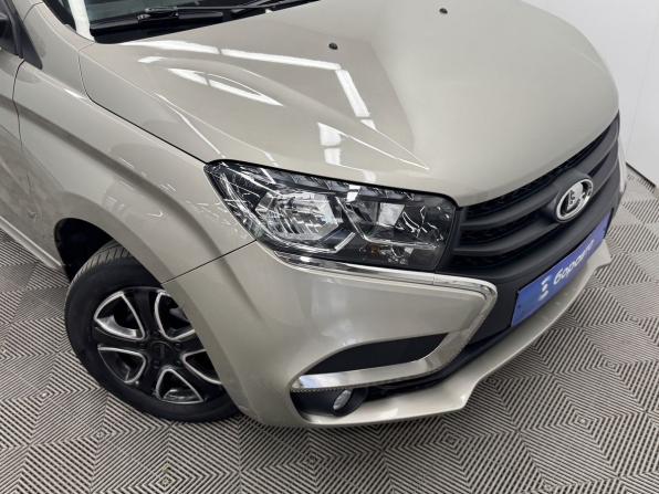 Lada (ВАЗ) XRAY I с пробегом 2019 года, цена 650 000 рублей, 216299 км, хэтчбек, Автокод Объявления