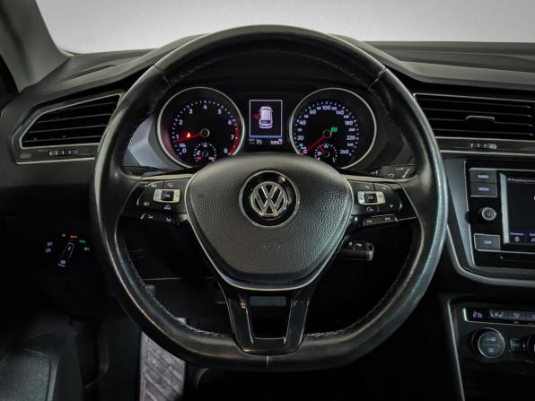 Volkswagen Tiguan II с пробегом 2018 года, цена 2 449 500 рублей, 139000 км, внедорожник, Автокод Объявления