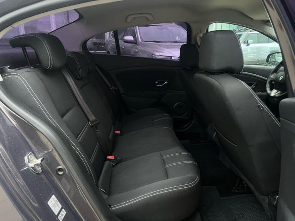 Renault Fluence I Рестайлинг с пробегом 2013 года, цена 740 000 рублей, 150203 км, седан, Автокод Объявления