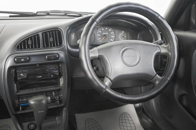 Suzuki Cultus III с пробегом 1996 года, цена 249 000 рублей, 310000 км, седан, Автокод Объявления
